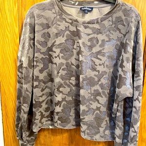 Women’s Cropped Grey Camo Sweatshirt